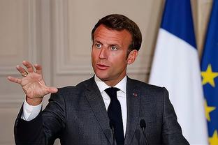 记者：不同意埃基蒂克加入交易，法兰克福希望巴黎1亿欧签穆阿尼